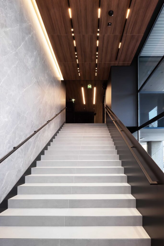 4_STAIRS