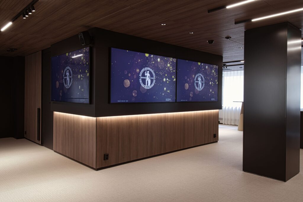 5_TV WALL