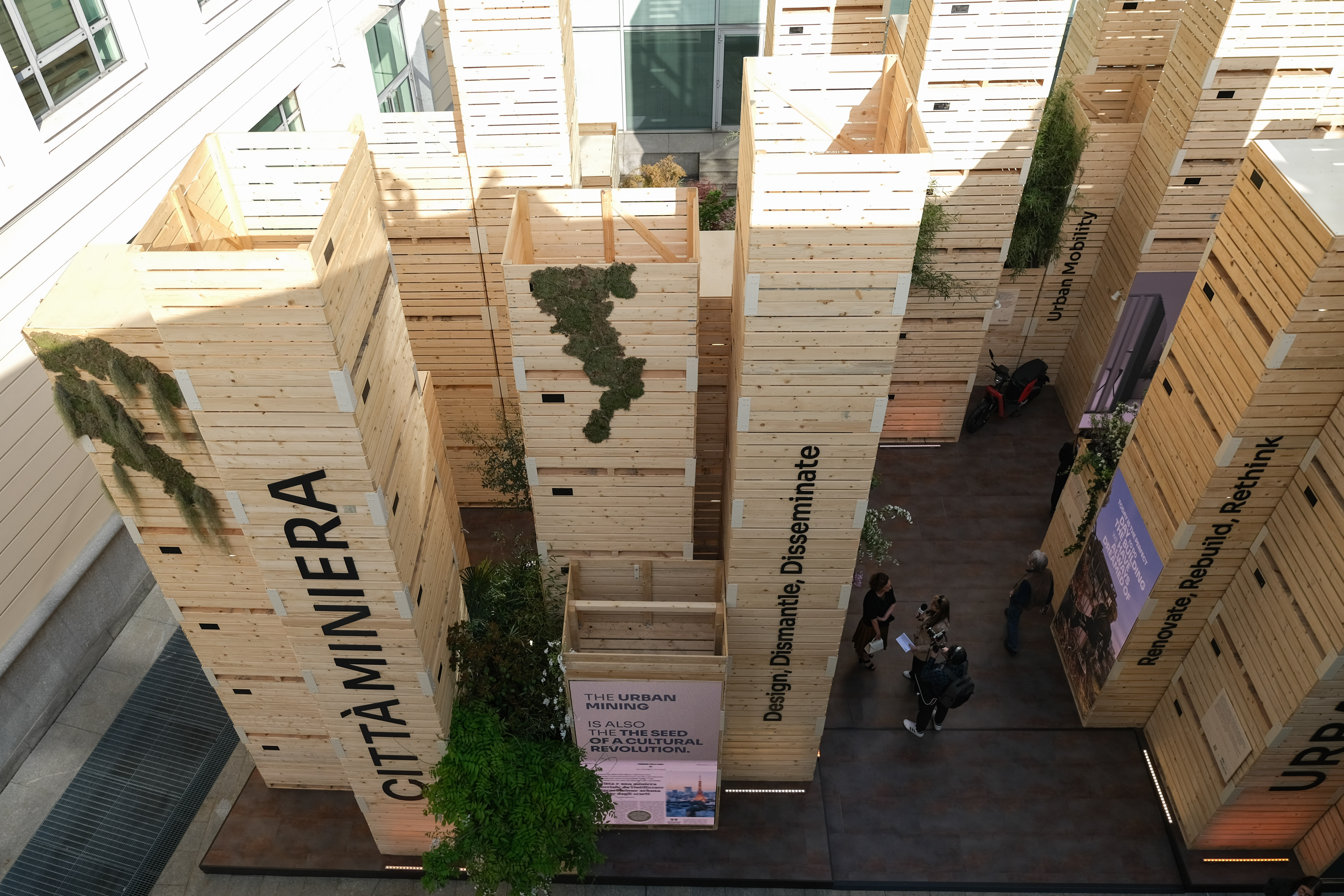 Fantoni e la “Città Miniera: Design, Dismantle, Disseminate”