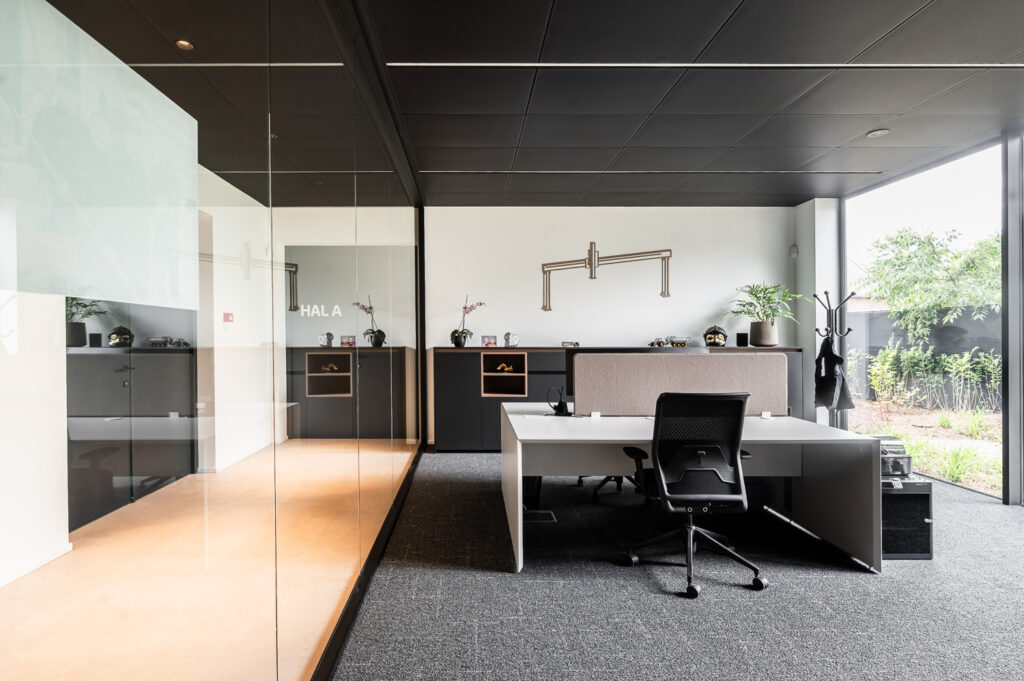 Vansichen-Linear-Technology-Fantoni-5